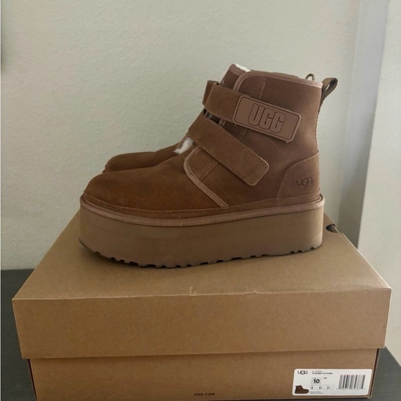 SOLD! Neumel Uggs! Amazing condition, worn only once! Size 10! Summer pricing!💕 - Picture 10 of 10